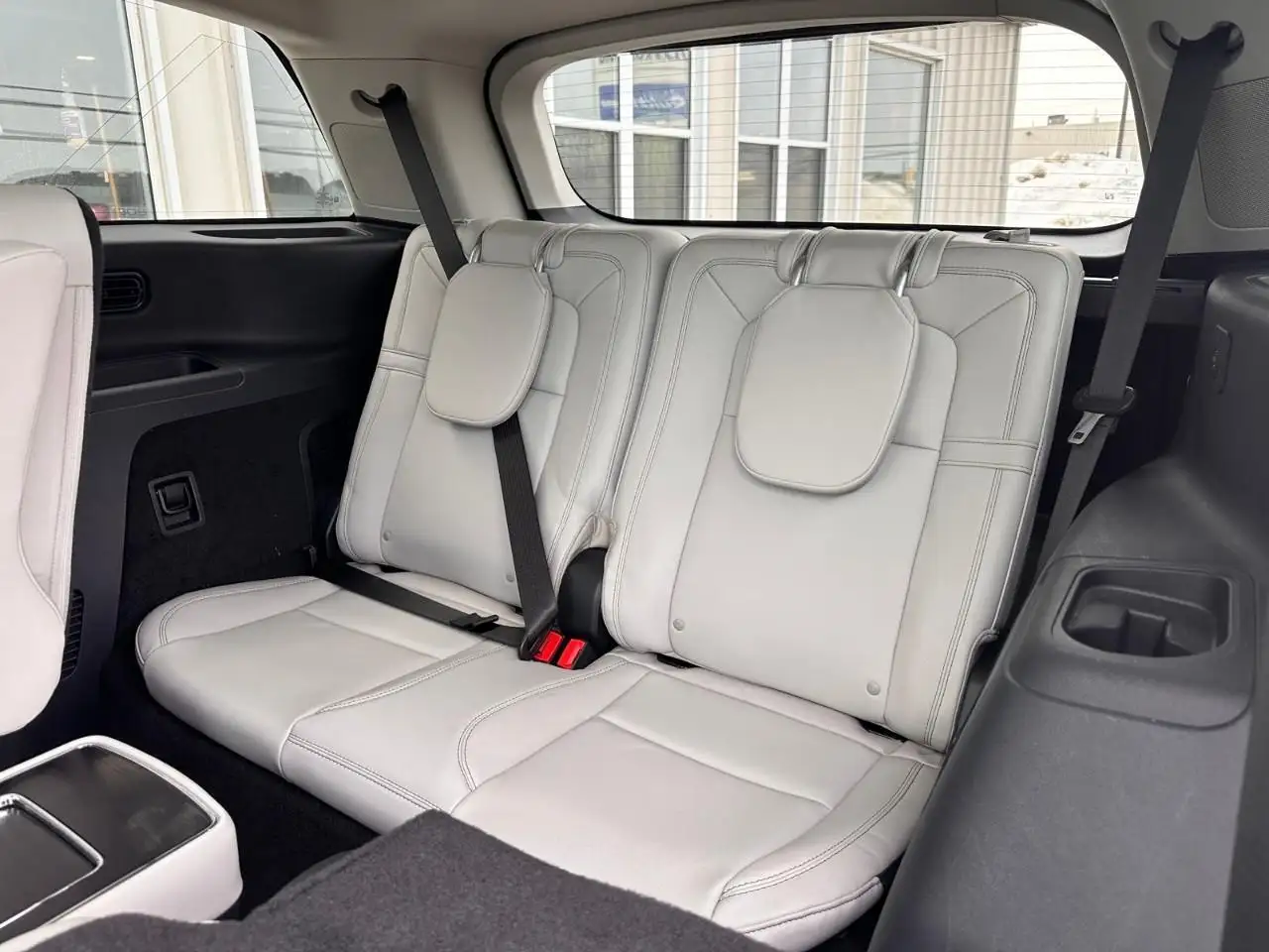 Lincoln Aviator снимка Lincoln Aviator