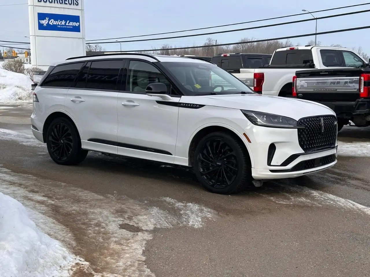 Lincoln Aviator снимка Lincoln Aviator