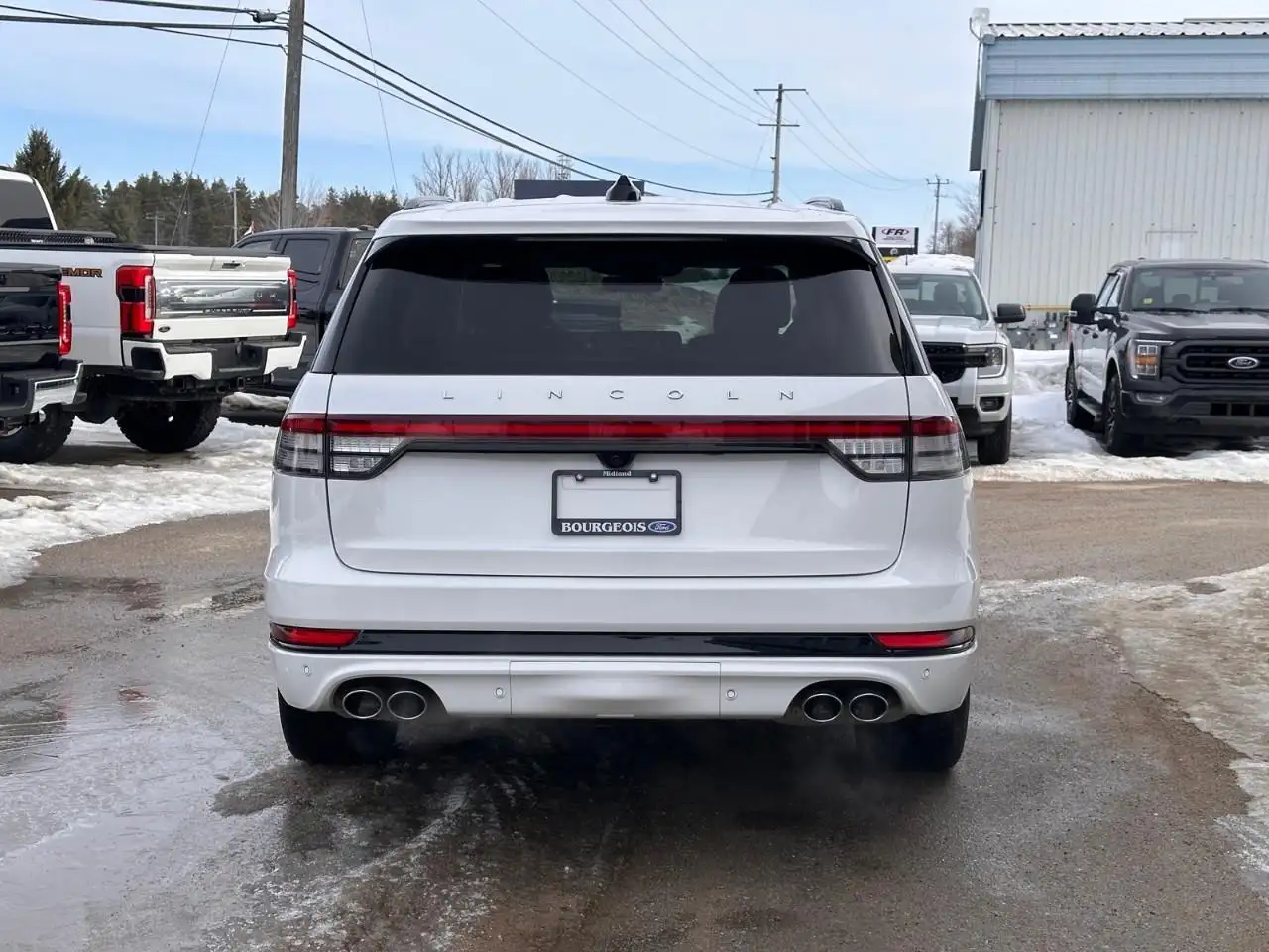 Lincoln Aviator снимка Lincoln Aviator