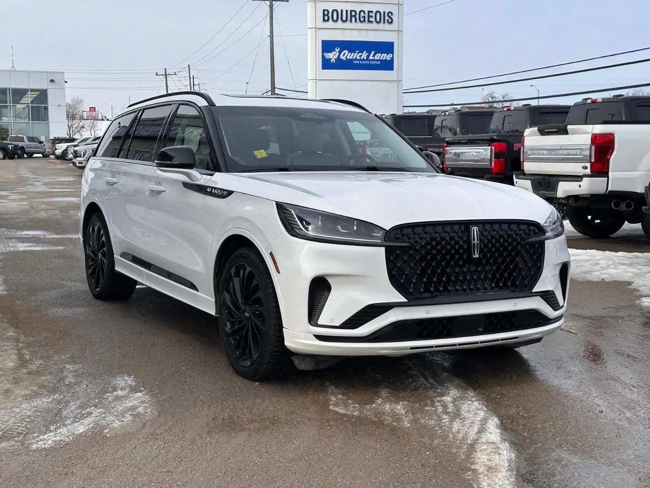 Lincoln Aviator снимка Lincoln Aviator