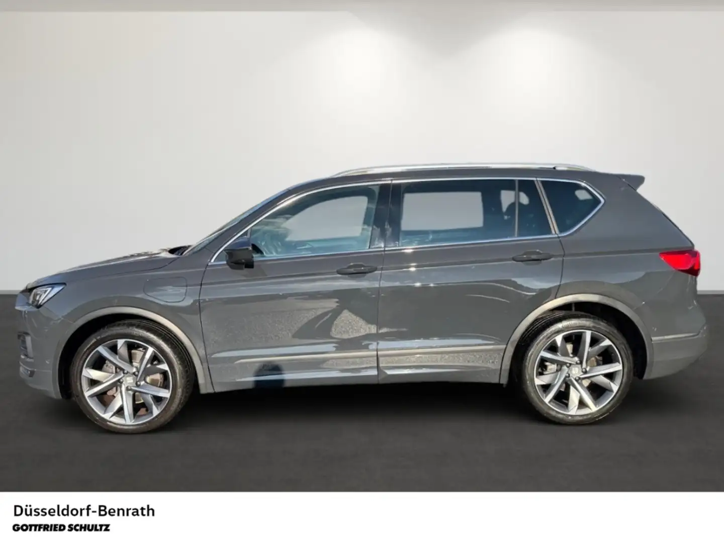 SEAT Tarraco FR 1.4 e-Hybrid Panoramadach Rückfahrkamera Navi Gris - 2