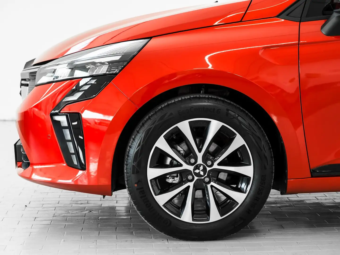 Mitsubishi Colt Colt 1.0L turbo 100 CV Invite GPL - 2