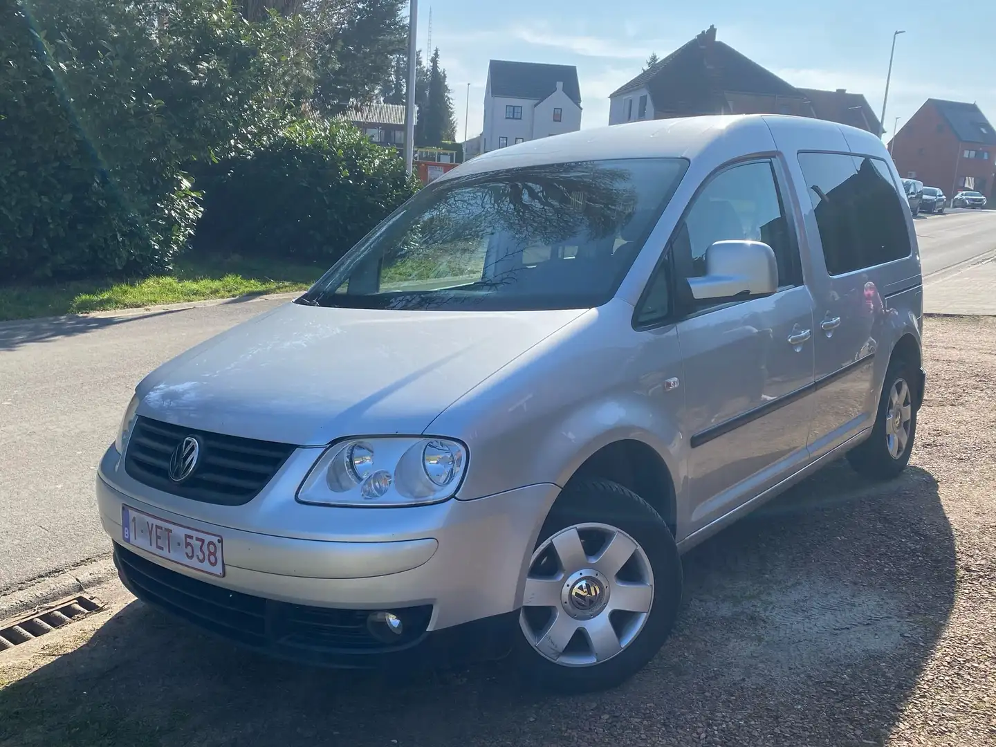 Volkswagen Caddy Caddy 1.9 TDI DPF DSG Life Family (5-Si.) Argent - 2