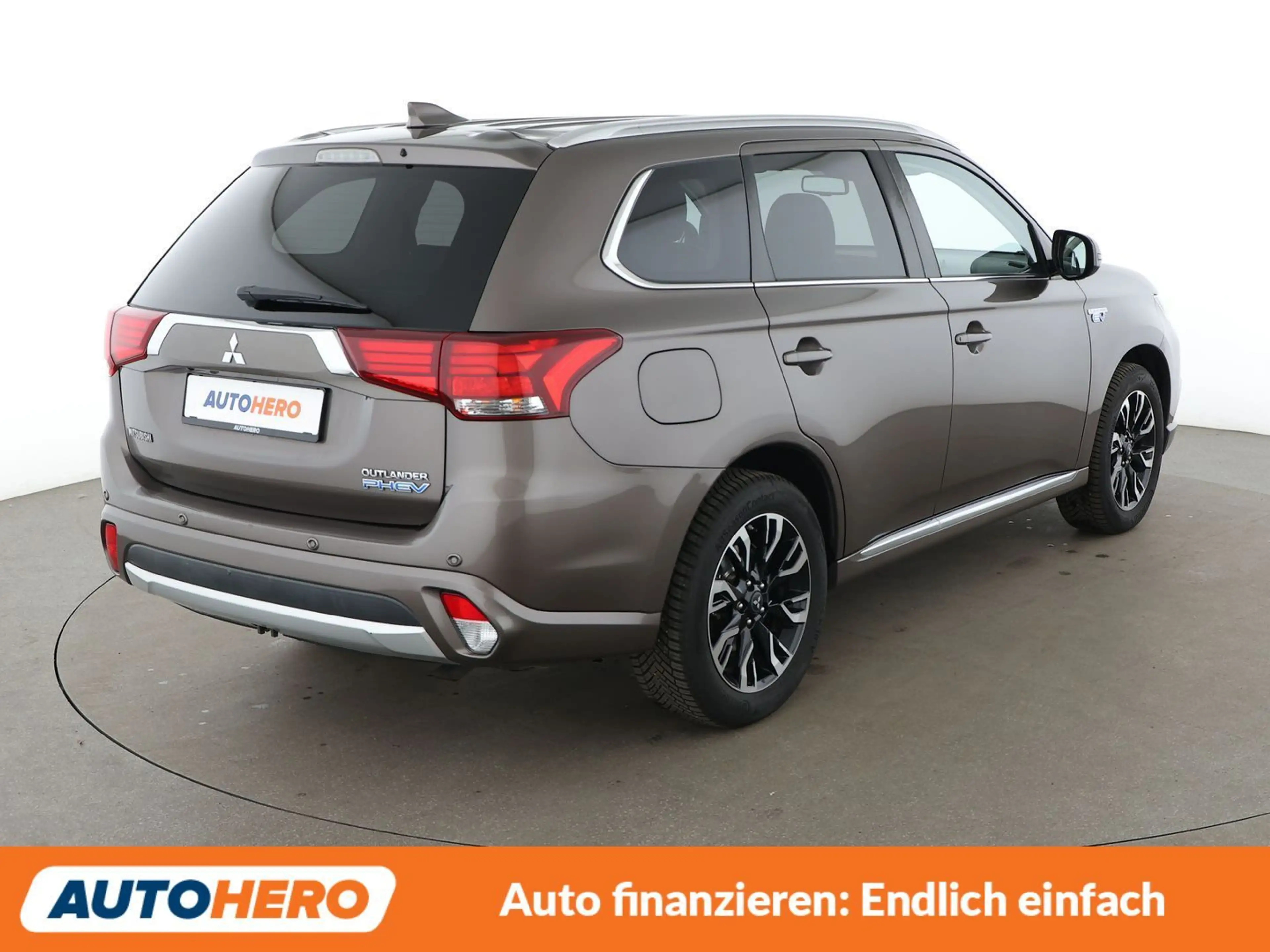 Mitsubishi Outlander 2.0 PHEV PHEV Top 4WD Aut.*NAVI*LED*ACC*CAM*PDC* — photo 6