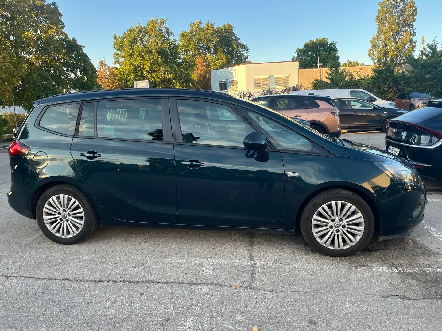Opel Zafira Tourer Zafira Tourer 1,4 Turbo ecoflex Edition Start/Stop Edition Grün - 1