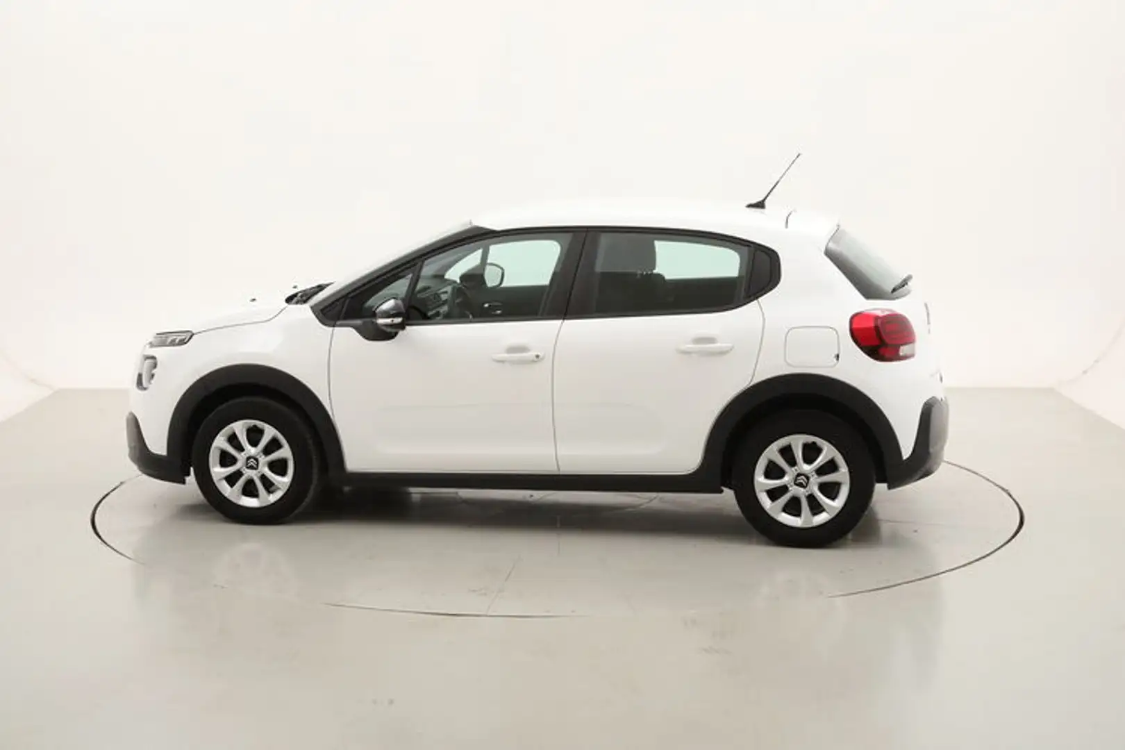 Citroen C3 Feel 1.2 Benzina 83CV Weiß - 2