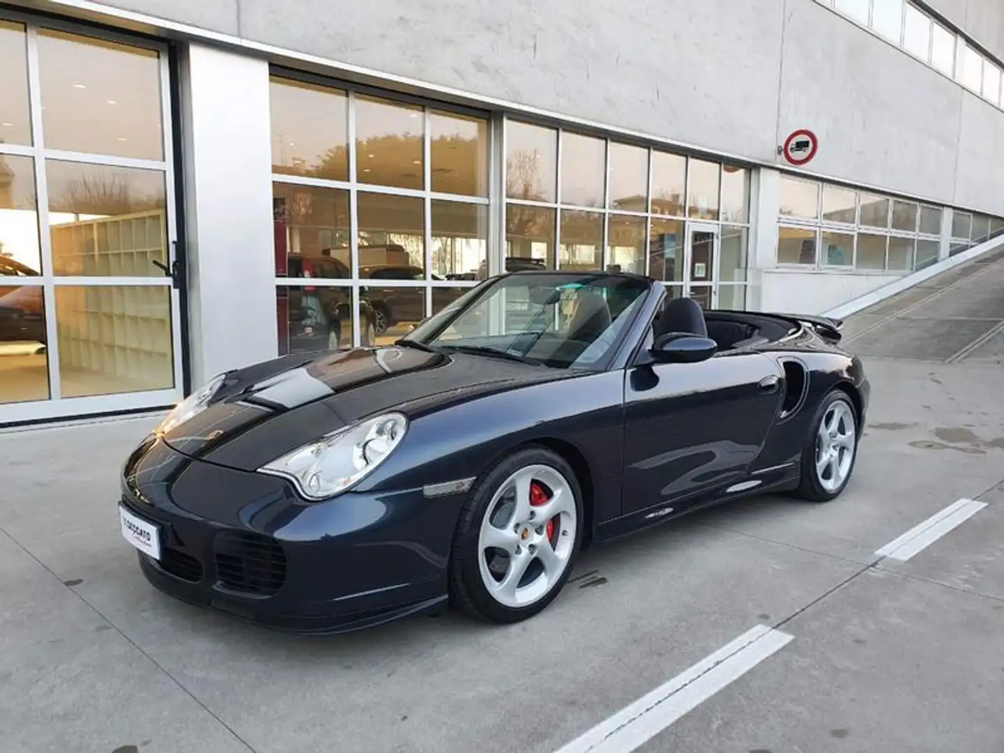 Porsche 911 Turbo cat Cabriolet Fekete - 2