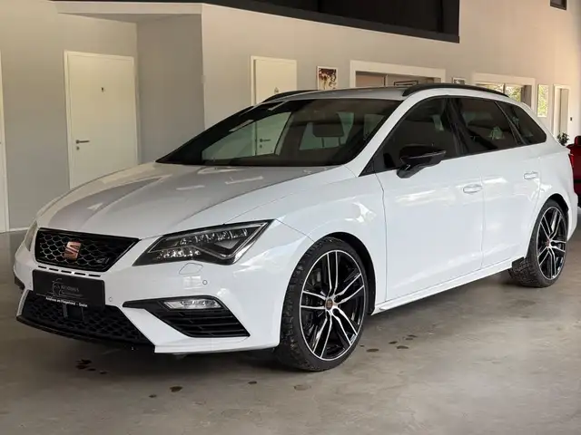 CUPRA Leon ST Cupra 300 4Drive/KAMERA/LED/NAVI