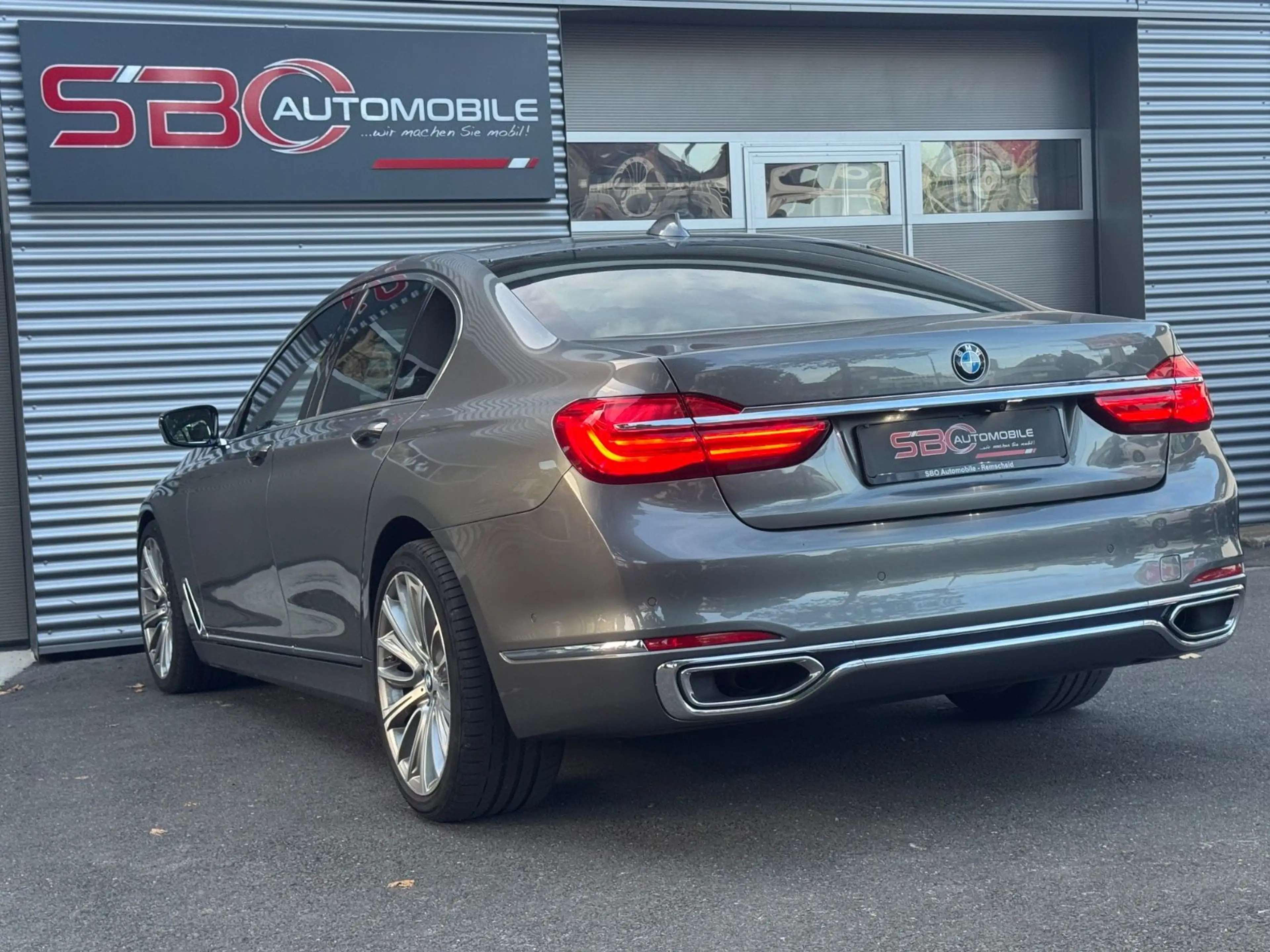 BMW 730 d xDrive — photo 6