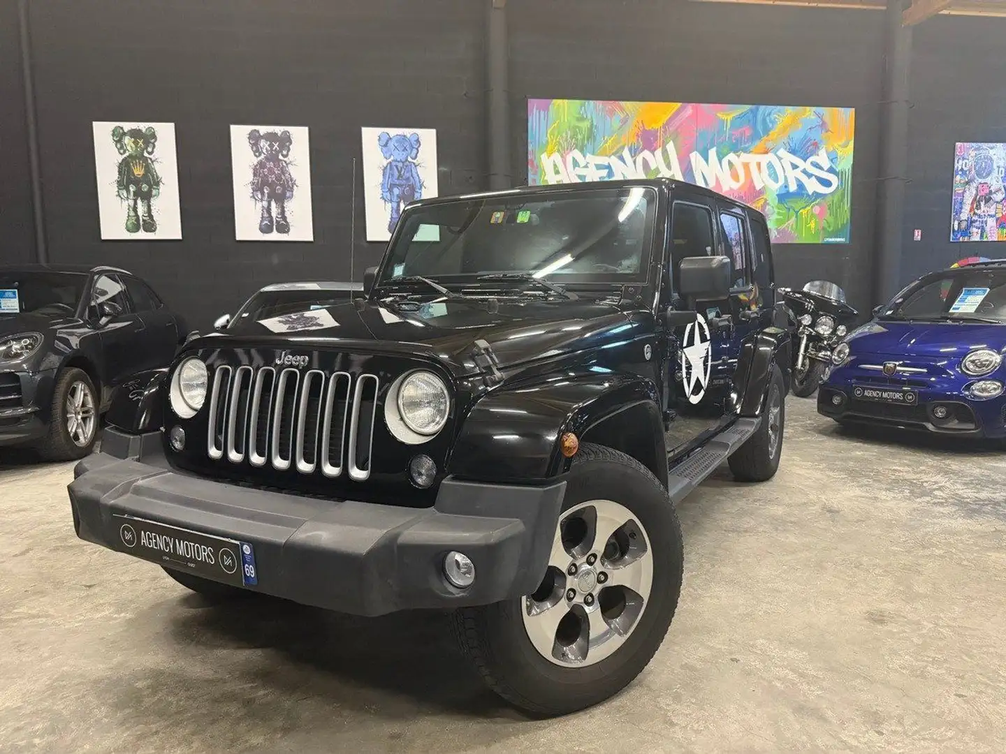 Jeep Wrangler Unlimited 2.8 CRD 200 Ch Sahara 5p TVA RECUPERABLE Czarny - 1