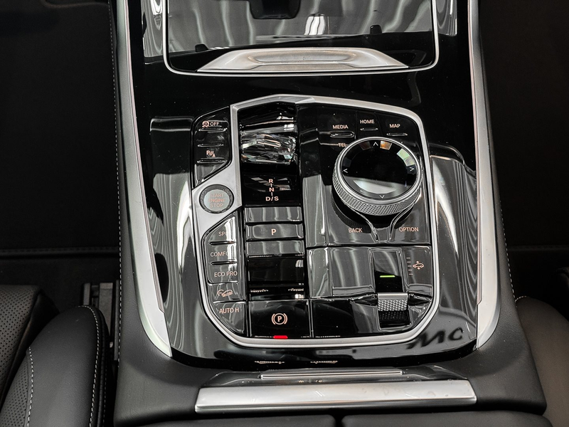 BMW X7 xDrive40d M Sport HUD PANO ACC AHK 360°KAM — photo 9
