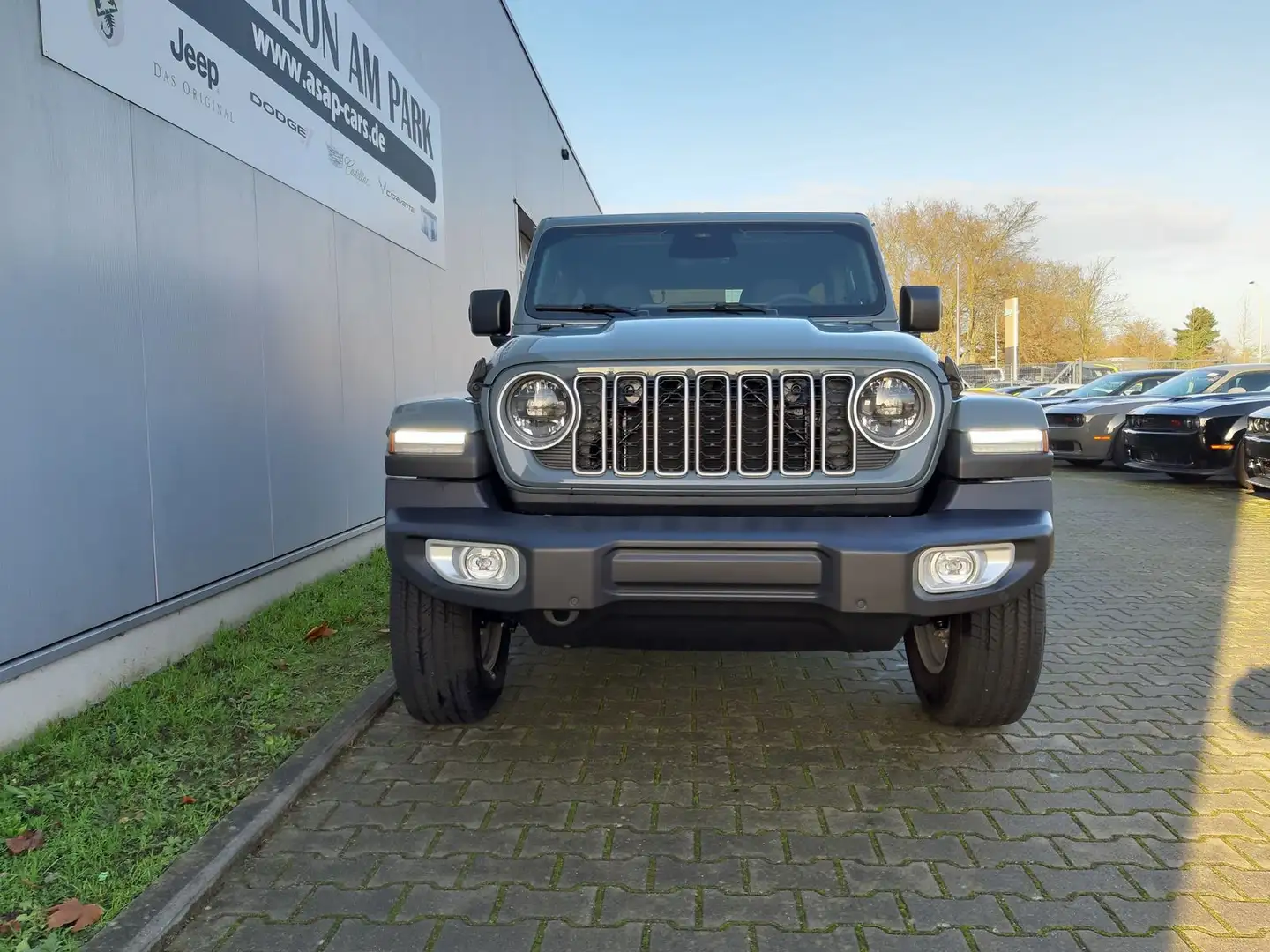 Jeep Wrangler Sahara 2.0 T Hardtop TOP PREIS Grau - 2