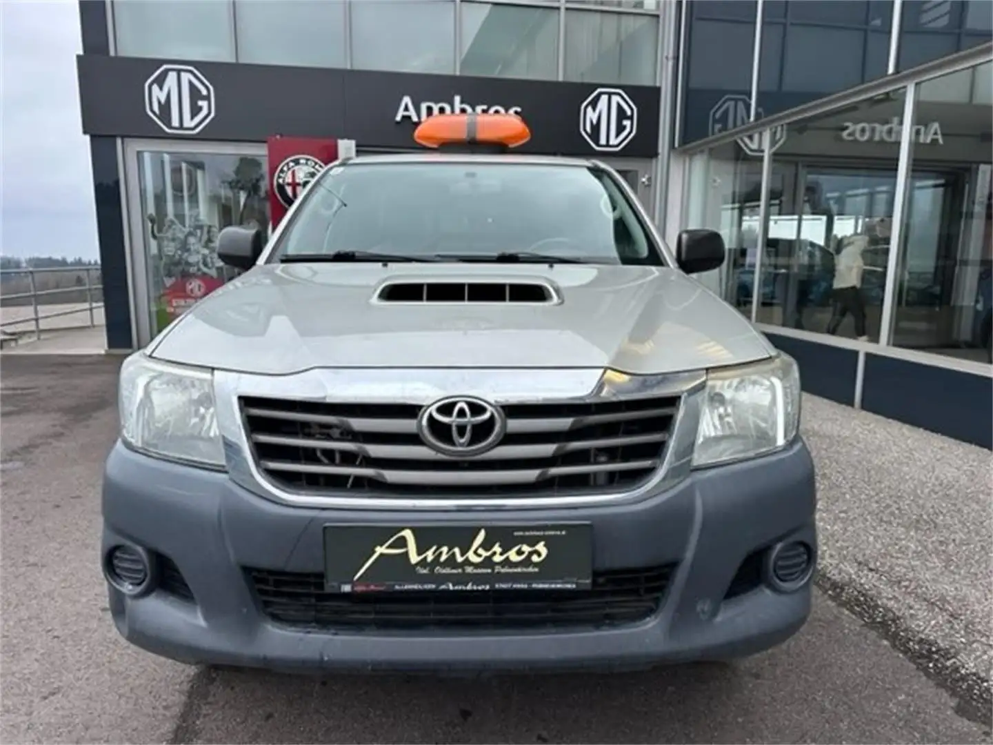 Toyota Hilux X-tra Cab 2,5 D Silber - 2
