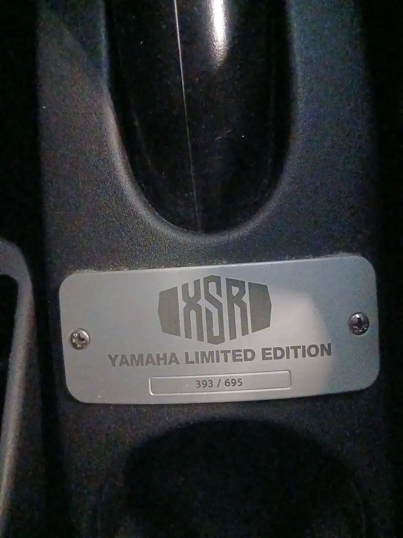 Abarth 695 yamaha limited edition 393/695 Grijs - 2