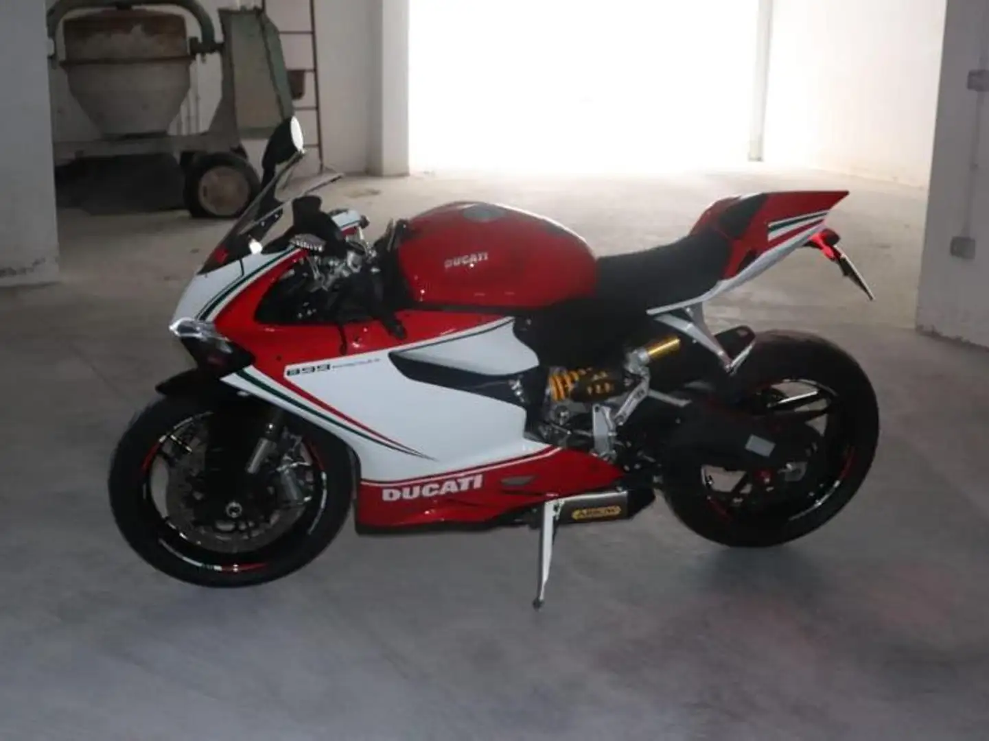Ducati 899 Panigale 899 abs 2015 crvena - 1