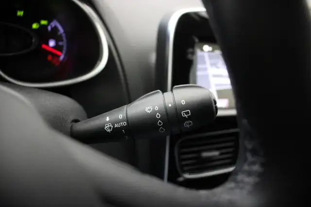 Renault Clio view 25