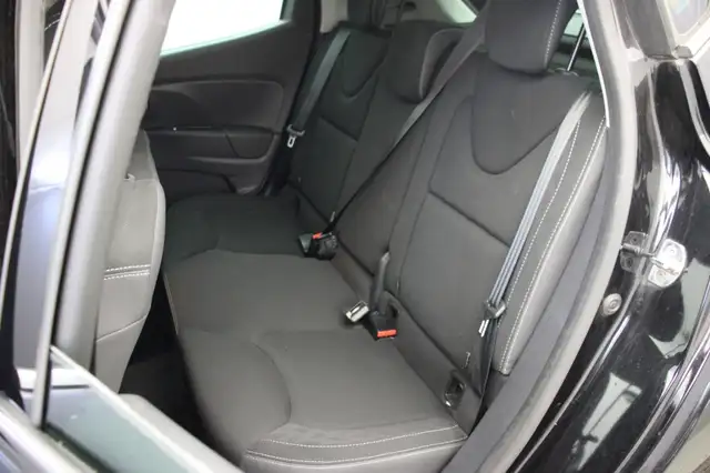 Renault Clio view 11