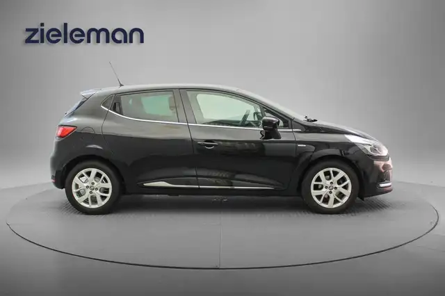 Renault Clio view 16