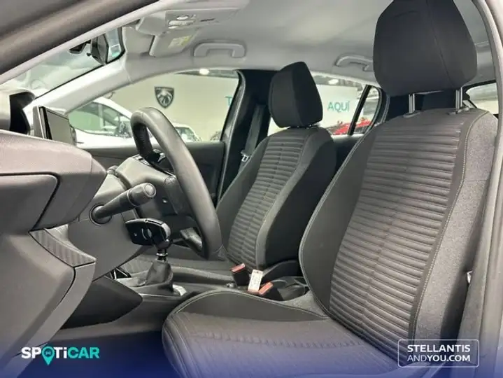 Peugeot 208 2024, foto 9