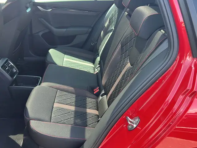 Skoda Octavia view 12