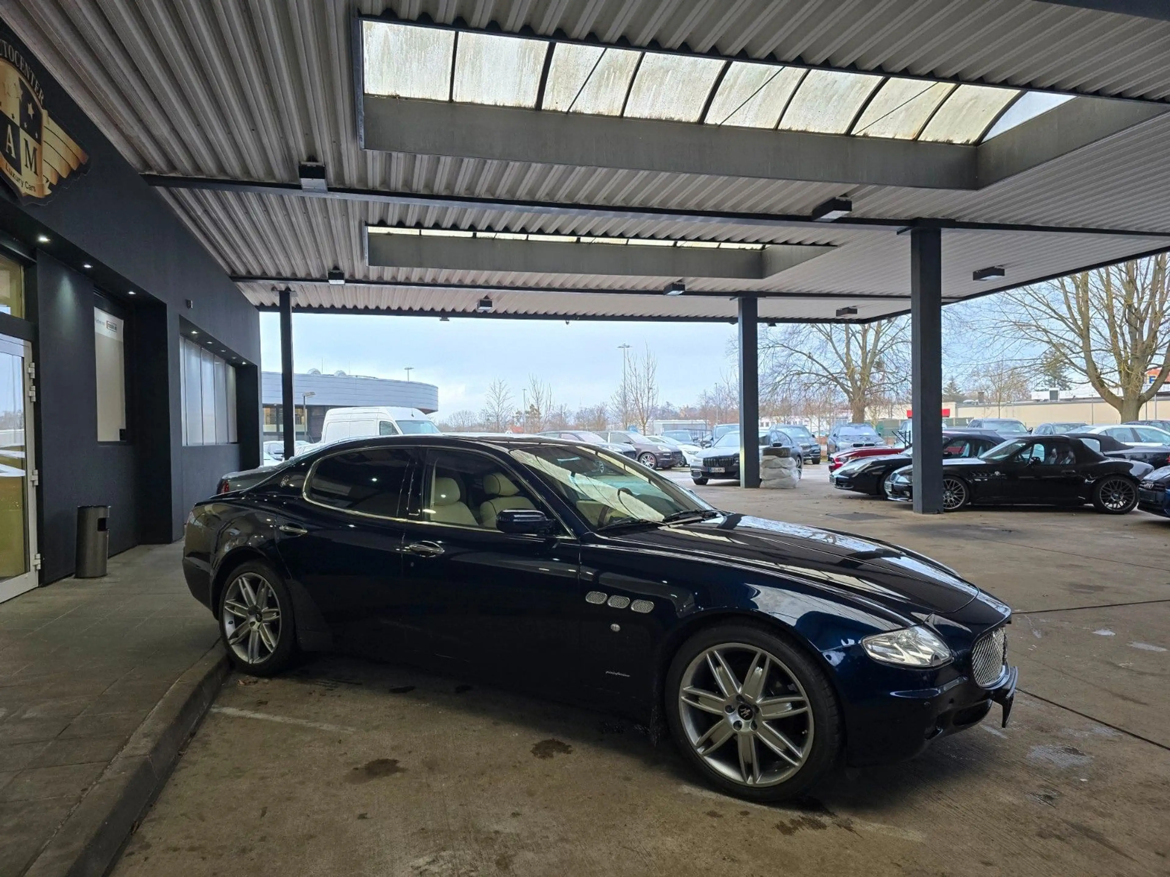 Maserati Quattroporte Executive GT SSD/NAVI/BLAU-Metallic — photo 7