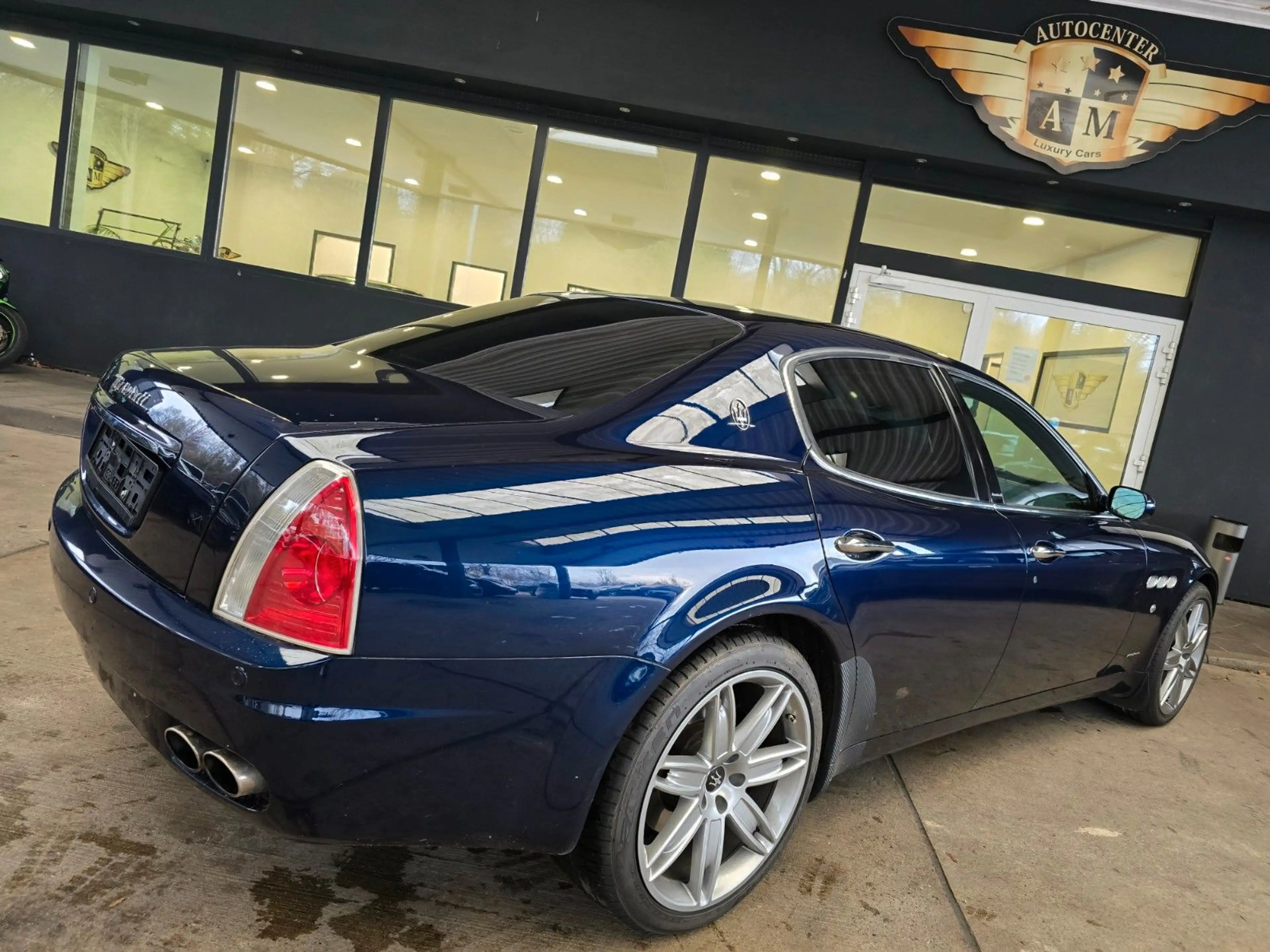 Maserati Quattroporte Executive GT SSD/NAVI/BLAU-Metallic — photo 10