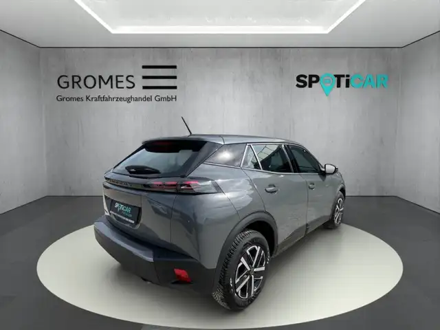 Peugeot 2008 view 3