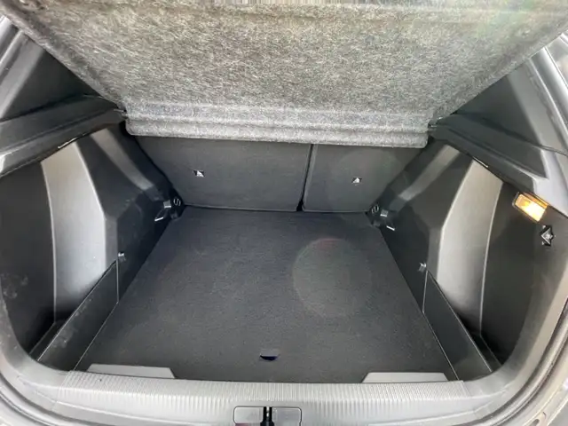 Peugeot 2008 view 7