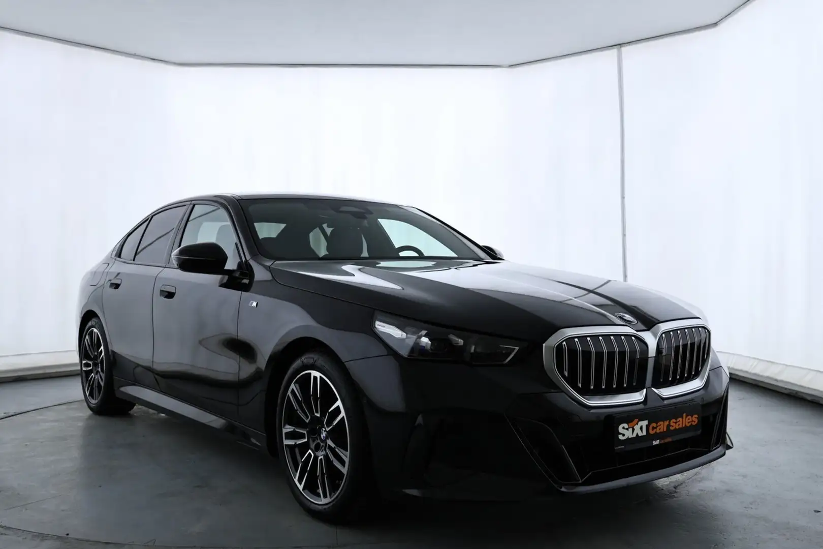 BMW 520 d xDr. M Sport Lüft|harman|PA+360°|el.S|4xSHZ Negru - 1