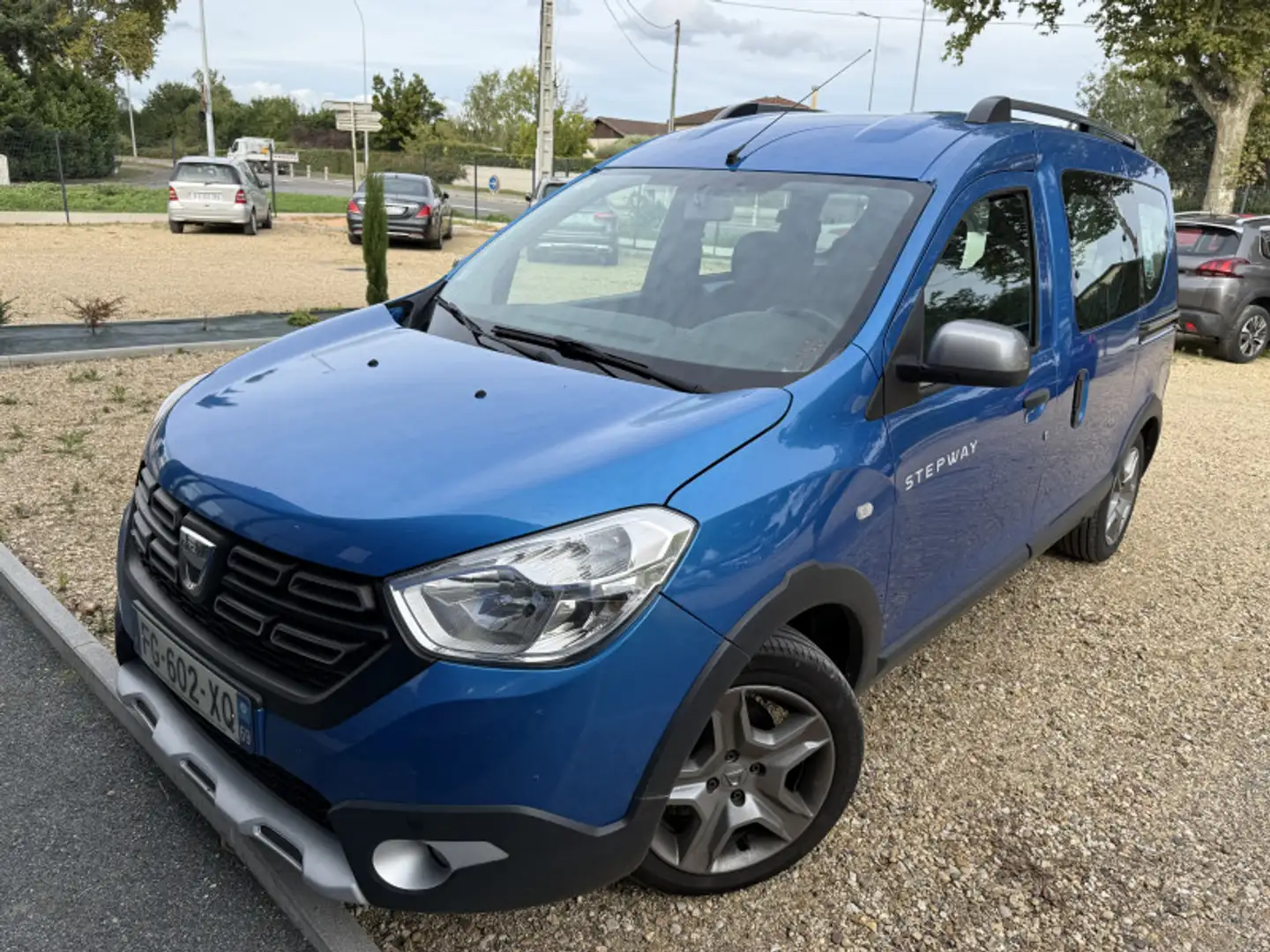 Dacia Dokker 1.5 BLUE DCI 95CH STEPWAY Blau - 1