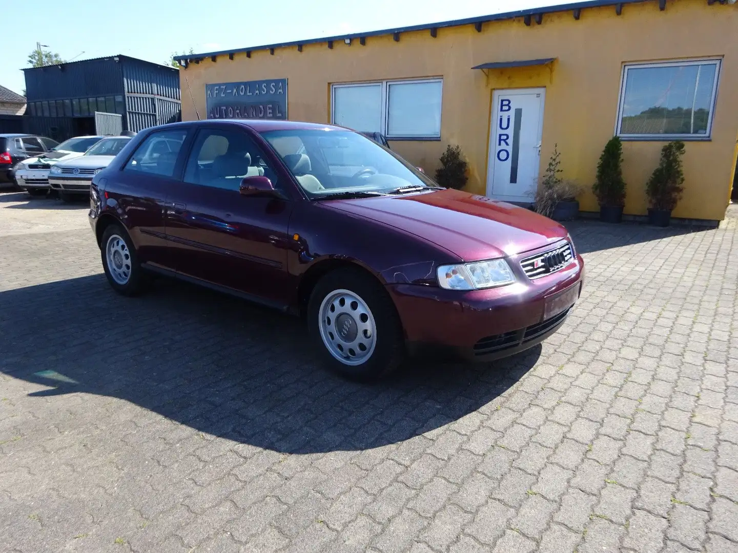 Audi A3 1,6i   1-hand alu Allewtterreifen Tüv neu!!!! - 1