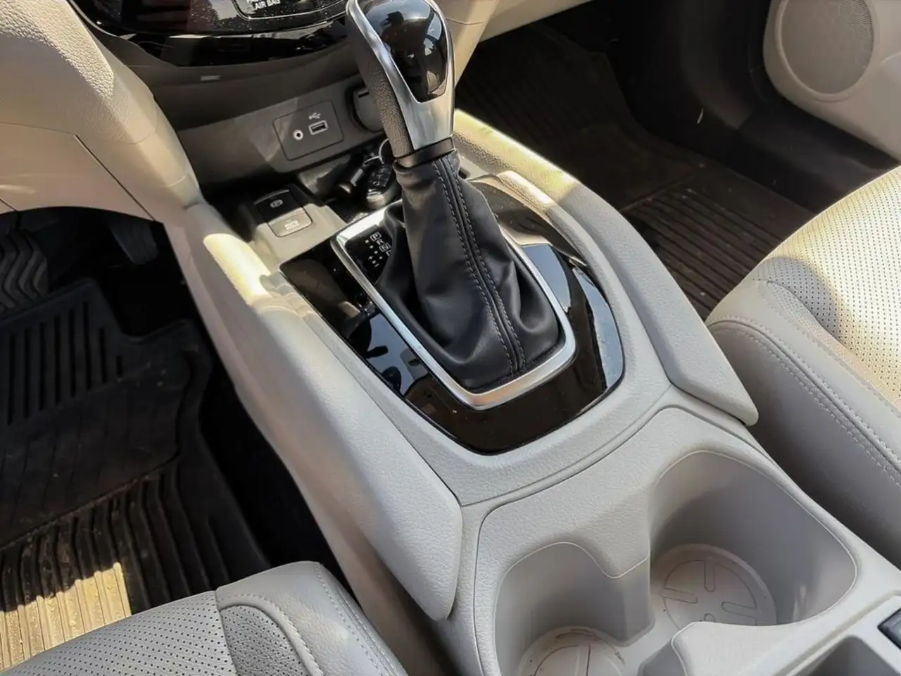 Nissan Qashqai снимка Nissan Qashqai
