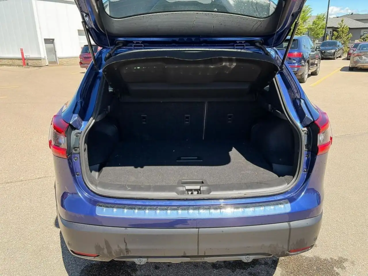 Nissan Qashqai снимка Nissan Qashqai