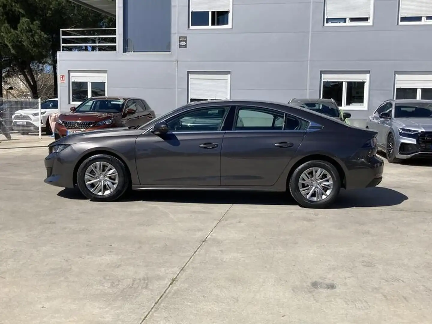 Peugeot 508 Business Line BlueHDi 130  96 kW / 131 CV - 2