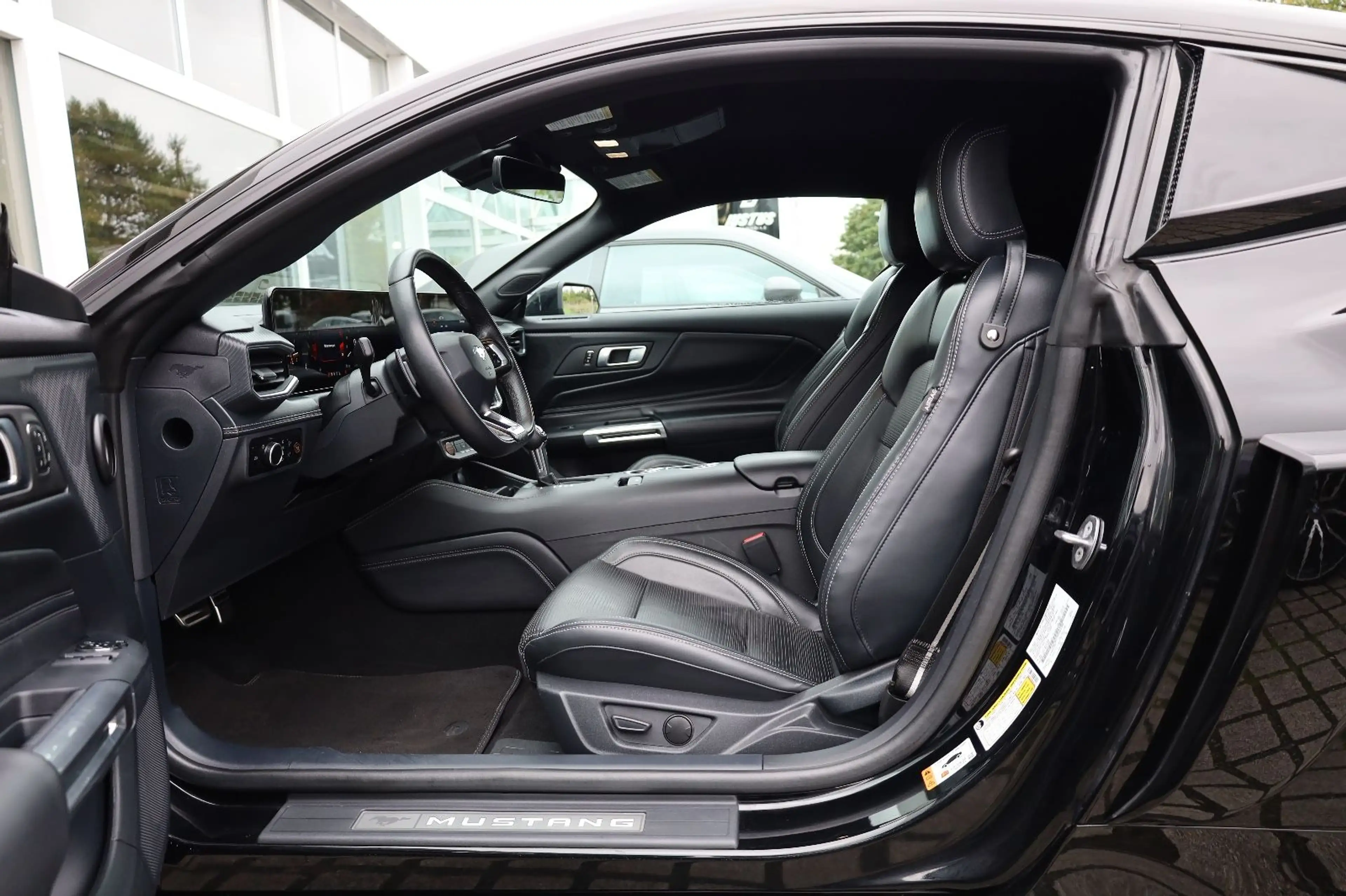 Ford Mustang 5.0 Ti-VCT V8 GT/ACC/TTW/SHZ/LHZ/B&O/R20 — photo 9