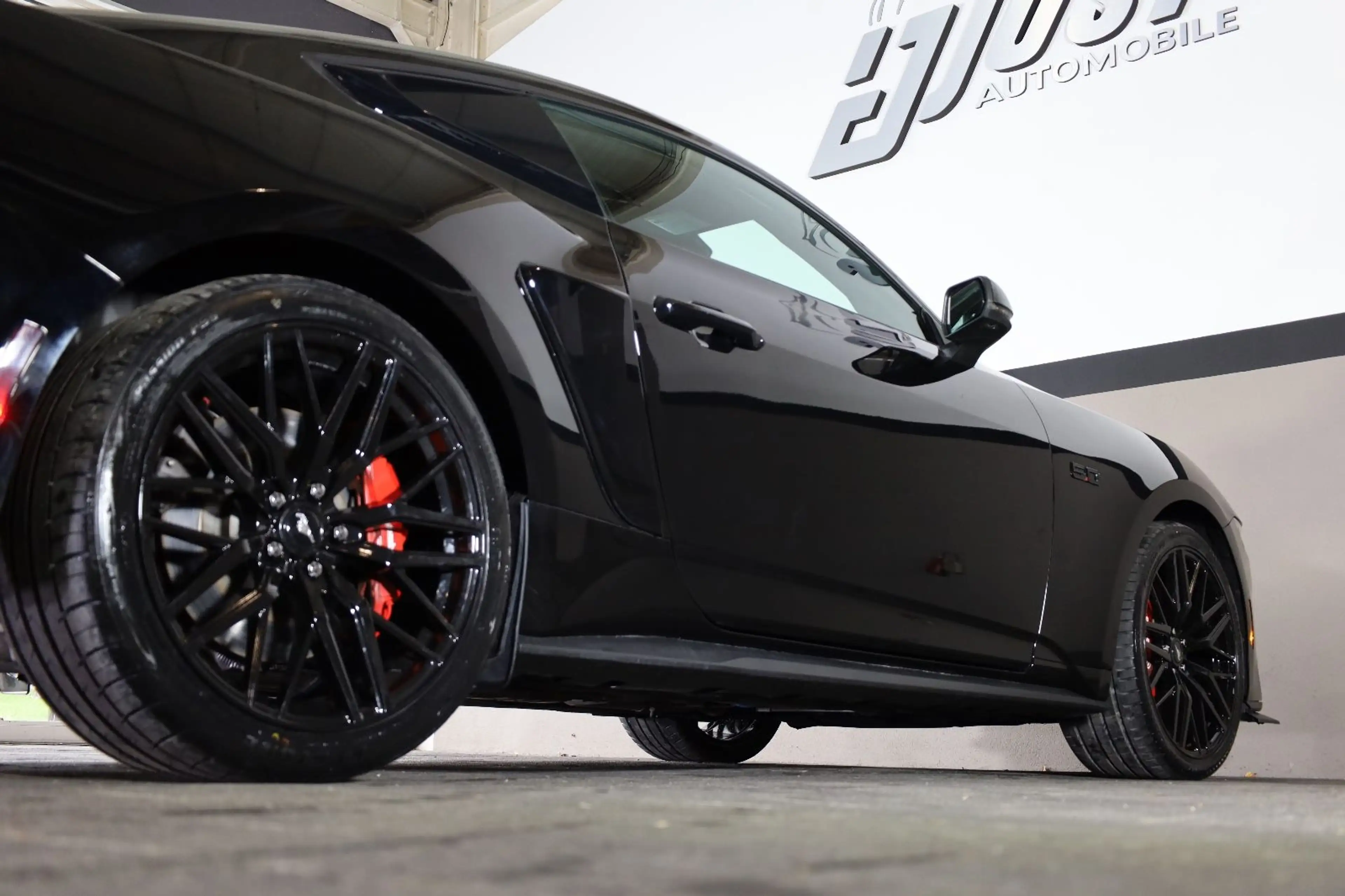 Ford Mustang 5.0 Ti-VCT V8 GT/ACC/TTW/SHZ/LHZ/B&O/R20 — photo 8