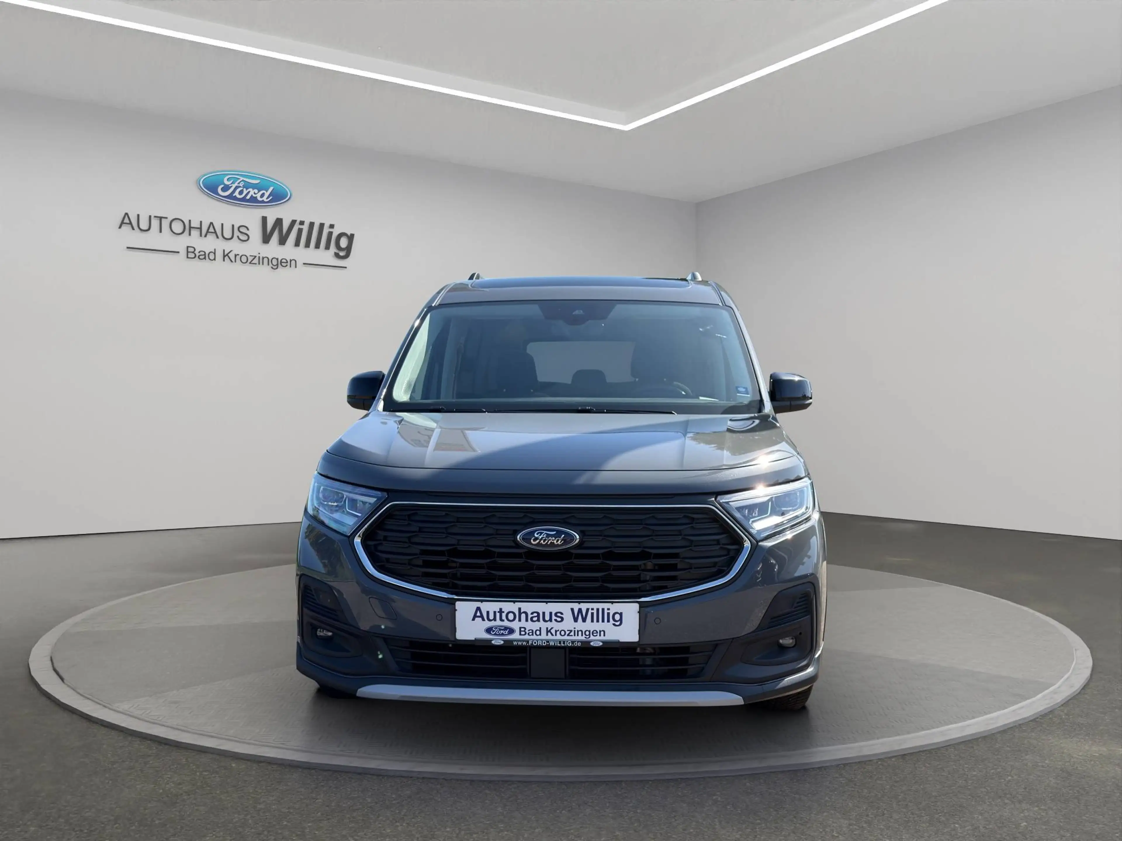Ford Tourneo Connect PHEV Active — photo 9
