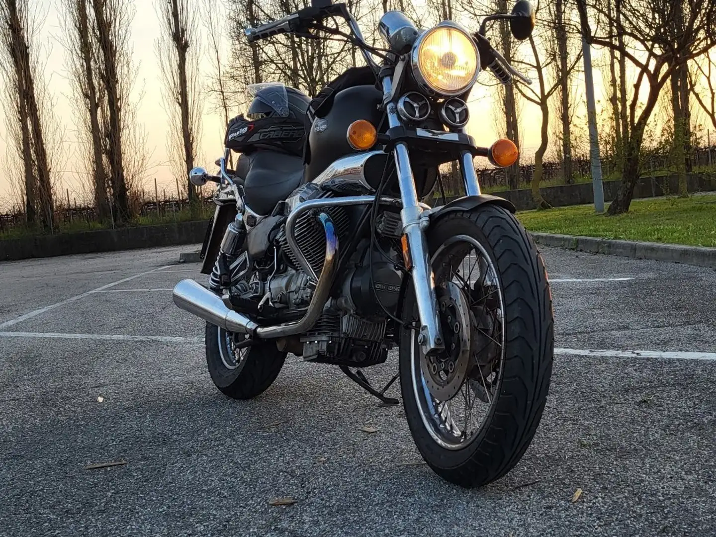 Moto Guzzi Nevada Club Black - 1