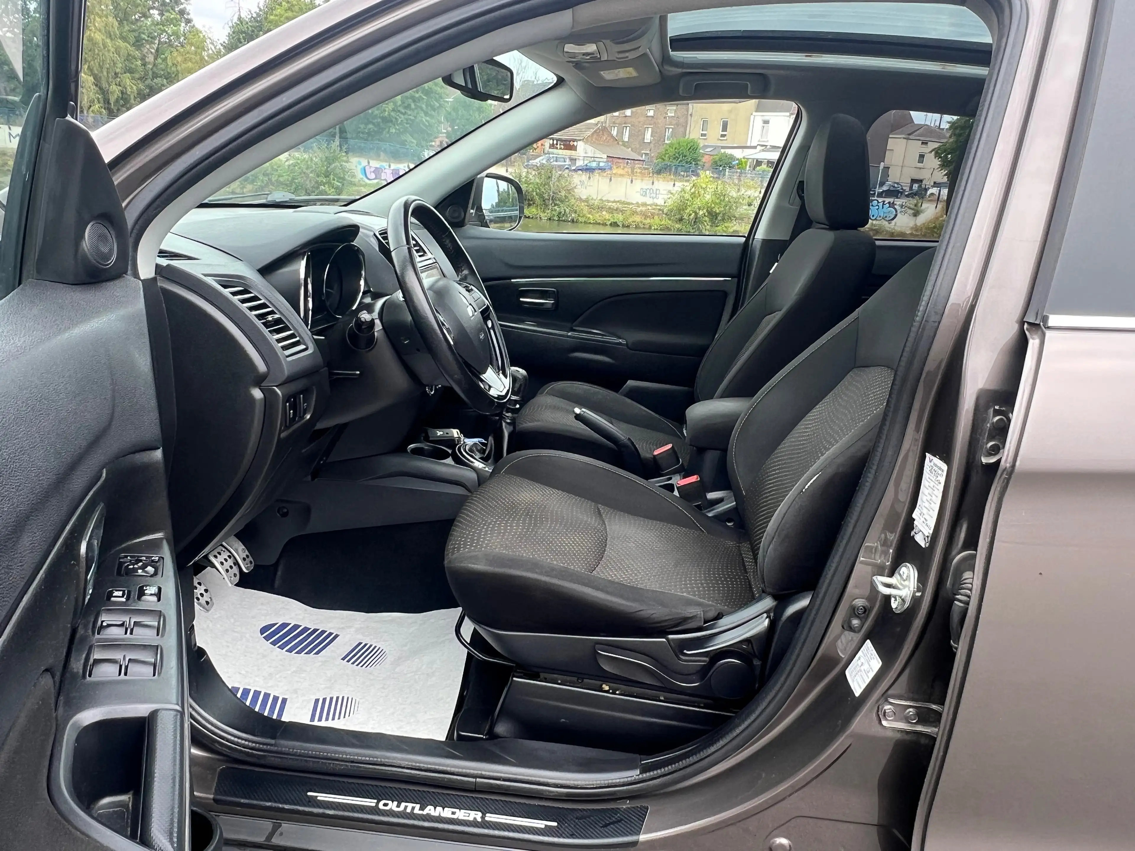 Mitsubishi ASX ASX 1.6 Di-D 4WD Unlimited Edition 4*4 — photo 13