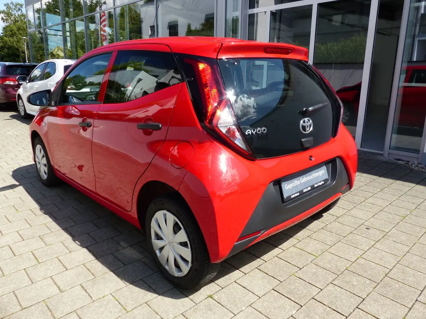 Toyota Aygo 1.0 VVT-i x 5-türig Klima HiFi Bluetooth Rouge - 2
