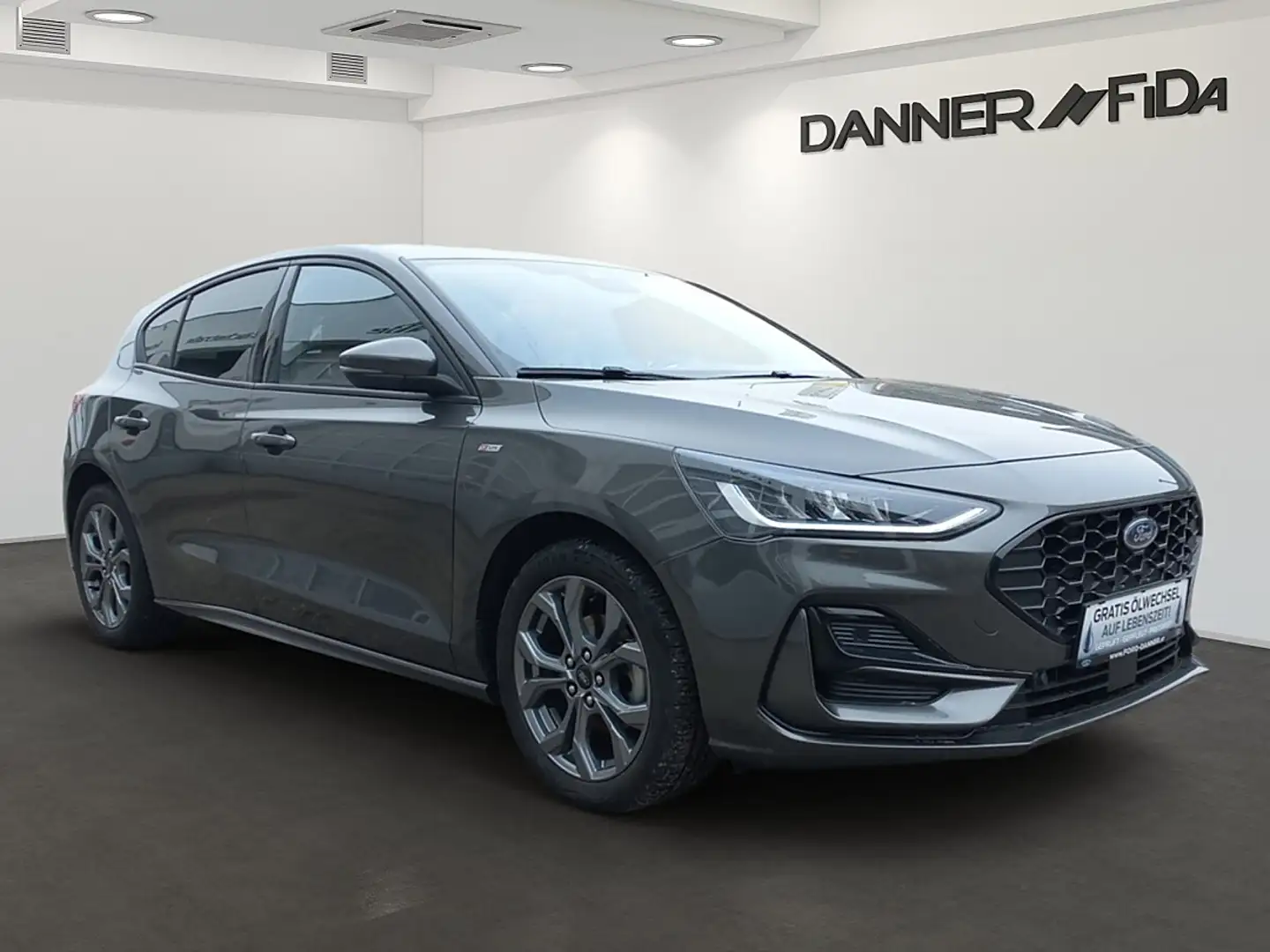 Ford Focus 125PS Benzin/Schaltgetriebe 1,0 EcoBoost ST-Lin... Grau - 2
