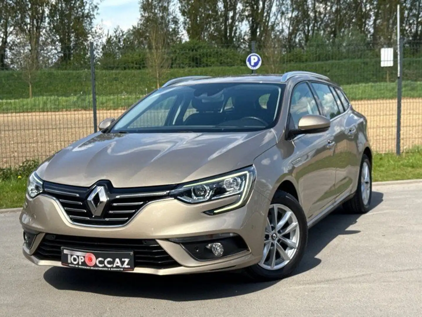 Renault Megane IV ESTATE 1.2 TCE 115CH ENERGY INTENS * 74.000KM * Beige - 1