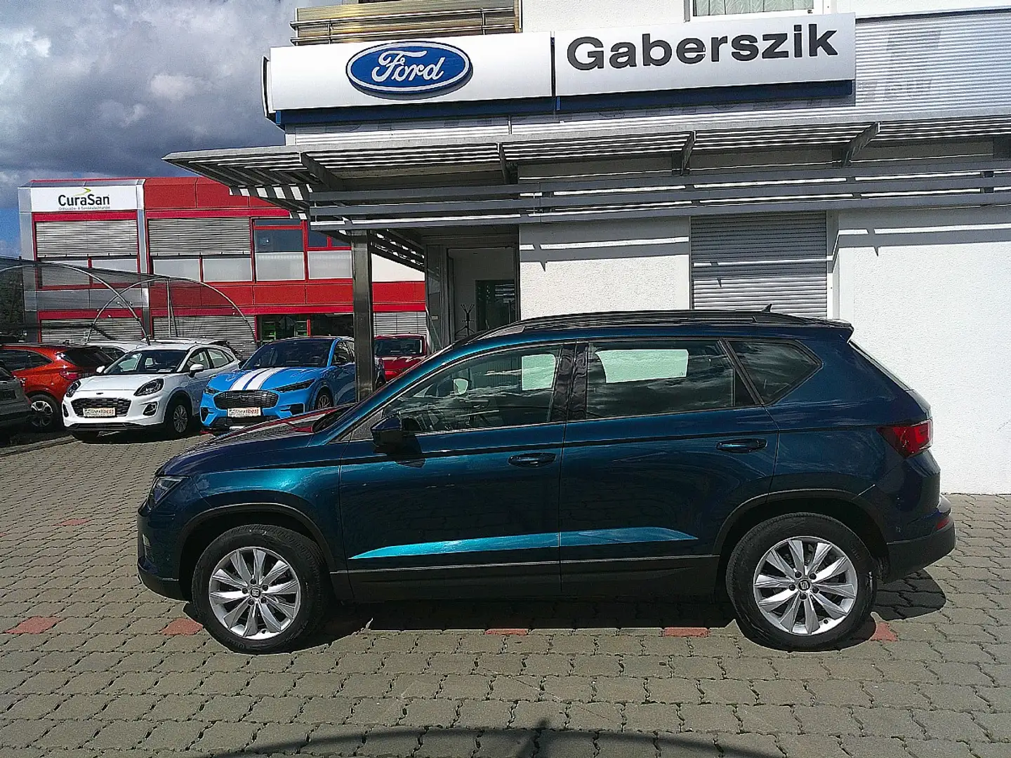 SEAT Ateca 1,5 Style ACT TSI DSG Blau - 2