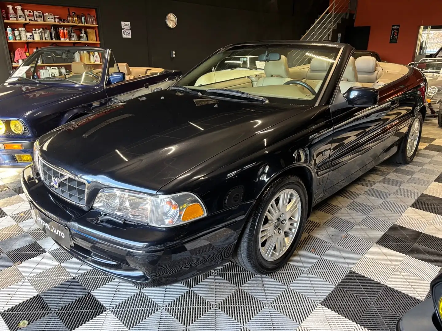 Volvo C70 C70 Cabriolet 2.0 T Summum A Noir - 1