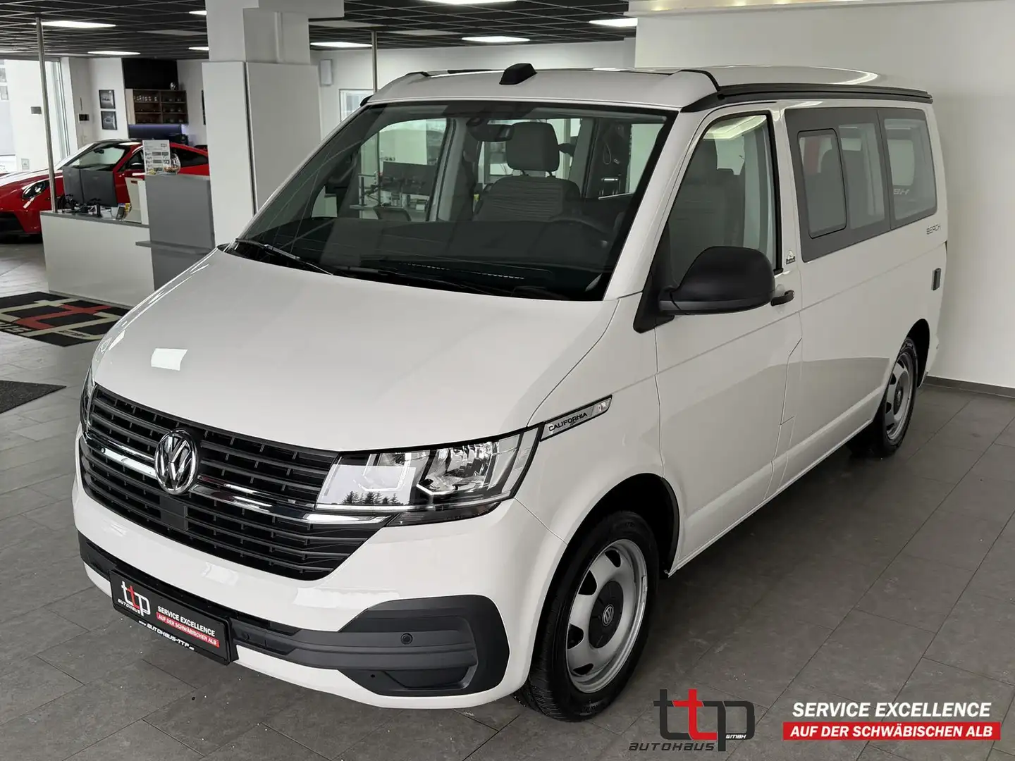Volkswagen T6.1 California 2.0 TDI Beach Camper AHK PDC Weiß - 1