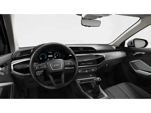 Audi Q3 view 8