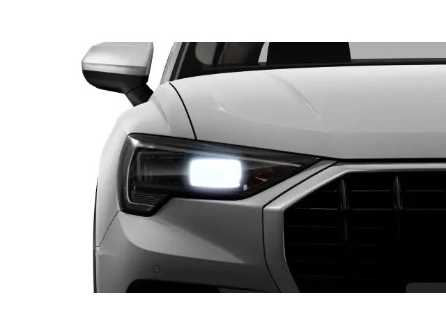 Audi Q3 view 2