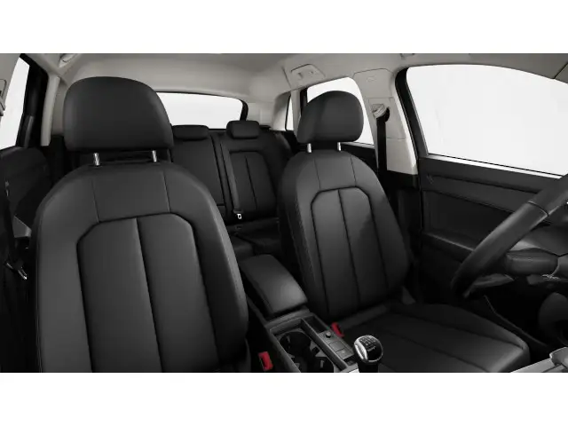 Audi Q3 view 7