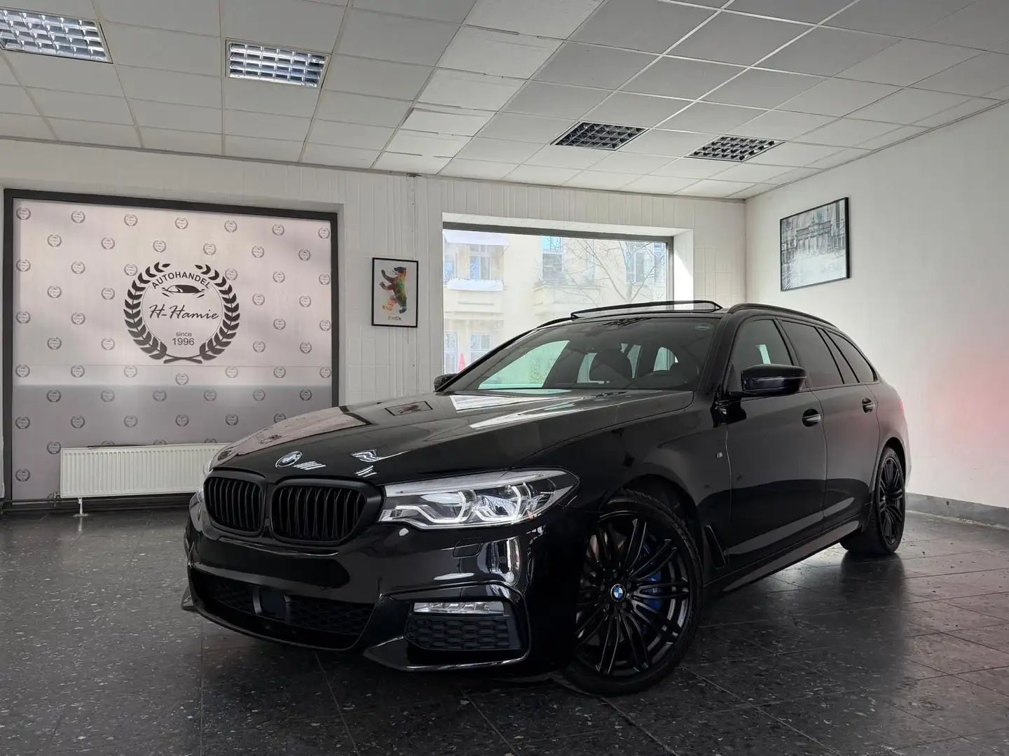 BMW 540 d M-SPORT XDRIVE PANO INDV.SITZE HUD SOFT Zwart - 1