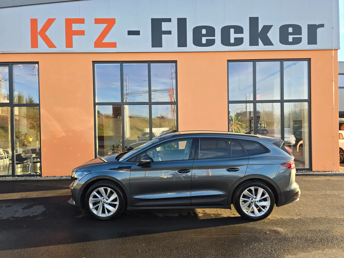 Skoda Enyaq 60 ecoSuite Grau - 2